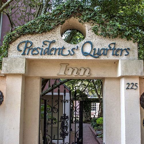 Presidents’ Quarters Inn